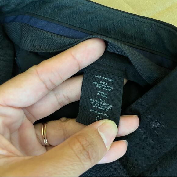 Theory Testra Wool Stretch Classic Crop Pants - Picture 12 of 12